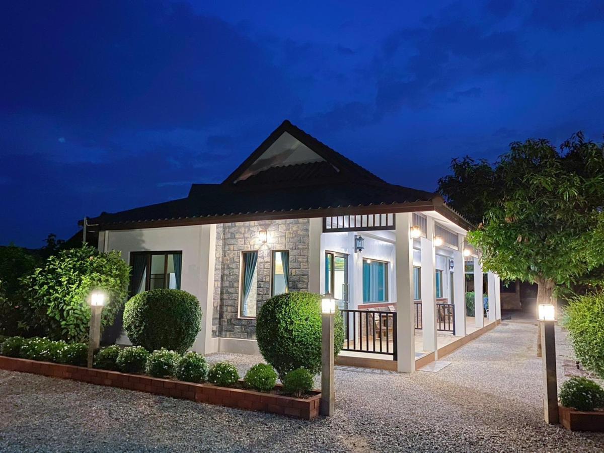 Sanaepatan Home Resort - เสน่ห์ป่าตาล โฮม รีสอร์ต Ban Buak Khang Dış mekan fotoğraf