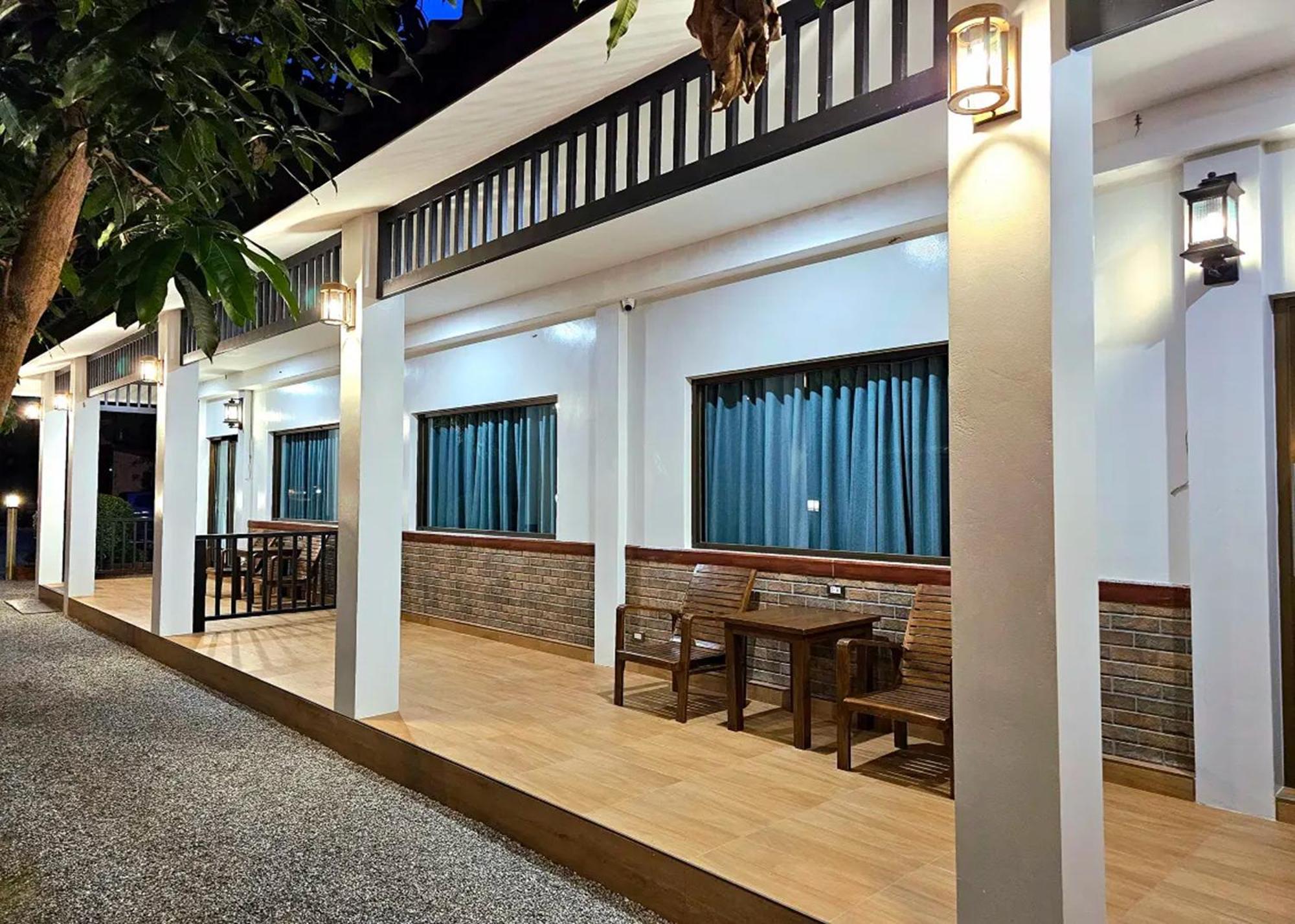 Sanaepatan Home Resort - เสน่ห์ป่าตาล โฮม รีสอร์ต Ban Buak Khang Dış mekan fotoğraf