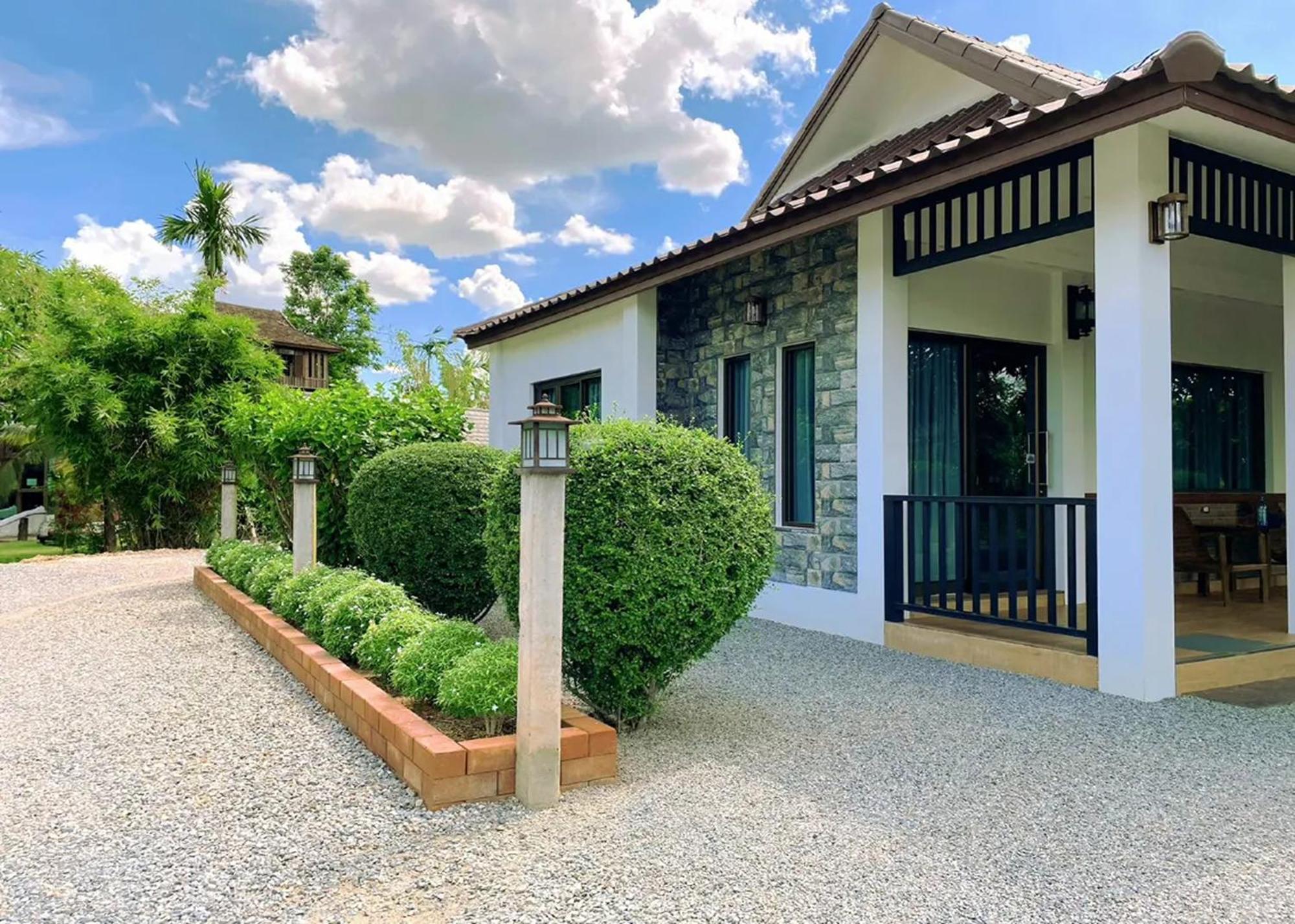 Sanaepatan Home Resort - เสน่ห์ป่าตาล โฮม รีสอร์ต Ban Buak Khang Dış mekan fotoğraf